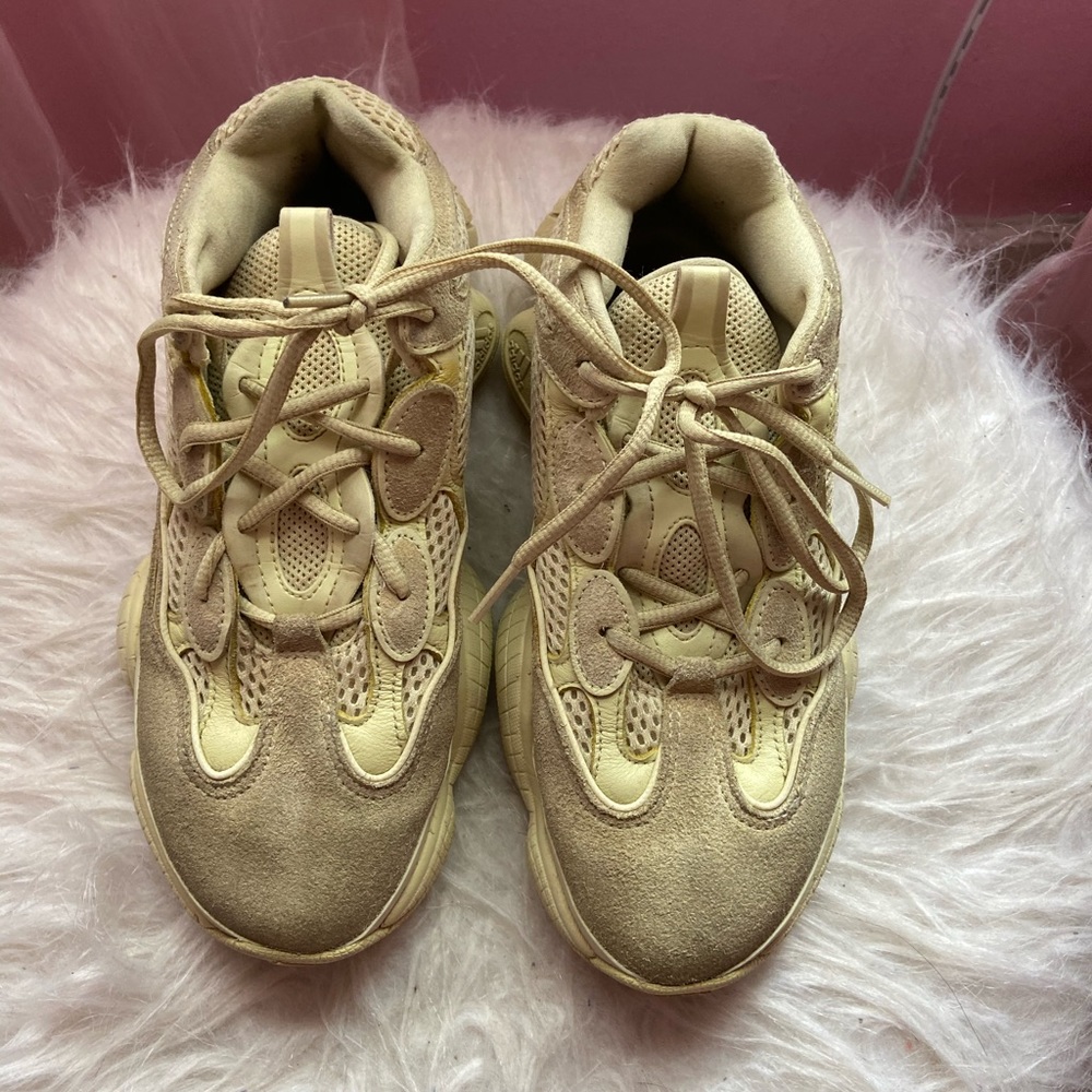 Yeezy 500 ‘blush’